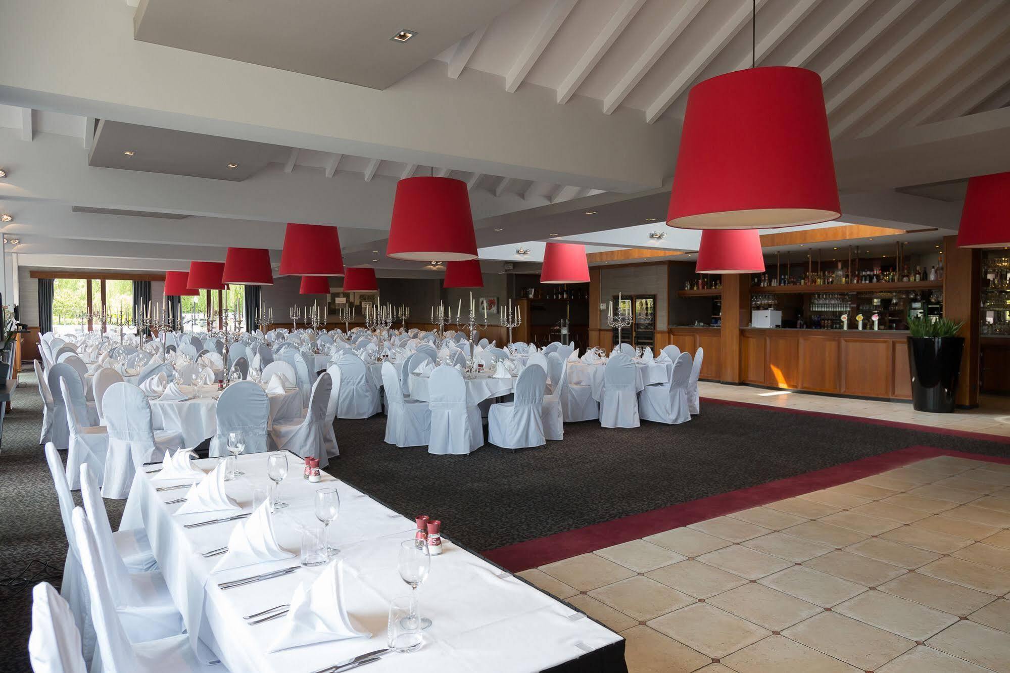 Restaurant Der Valk Nivelles-sud Hotel 4*