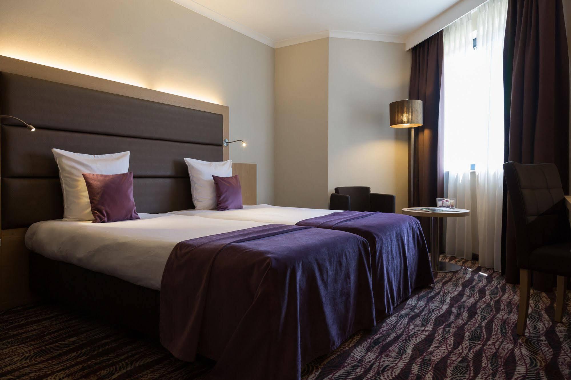 Hotel Restaurant Der Valk Nivelles-sud 4*